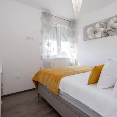 & Comfy Old Town Giara 2 アパート *