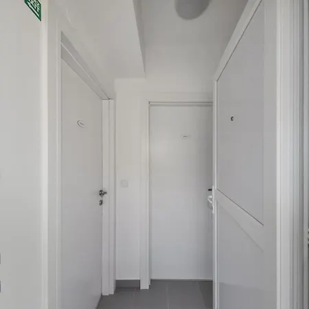 & Comfy Old Town Giara 2