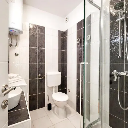 & Comfy Old Town Giara 2 *