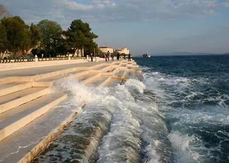 & Comfy Old Town Giara 2 *